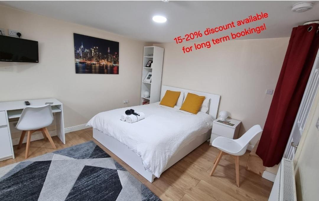 Lovely Studio-flat With Free Parking, Free Wifi. Apartment Leeds (West Yorkshire)
